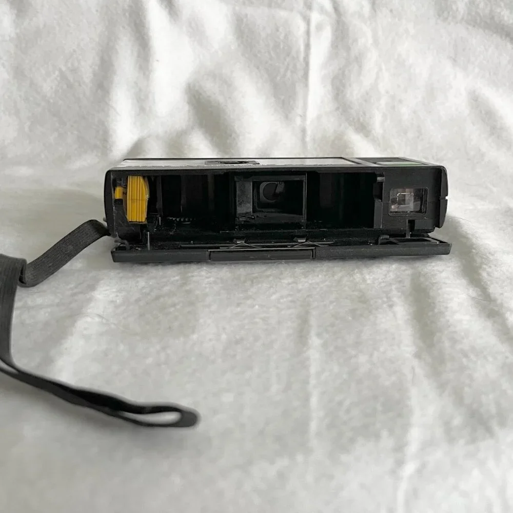Vintage 1970’s ‘Pocket Instamatic 30 Camera’ 110 Film** UNTESTED - Picture 5 of 8